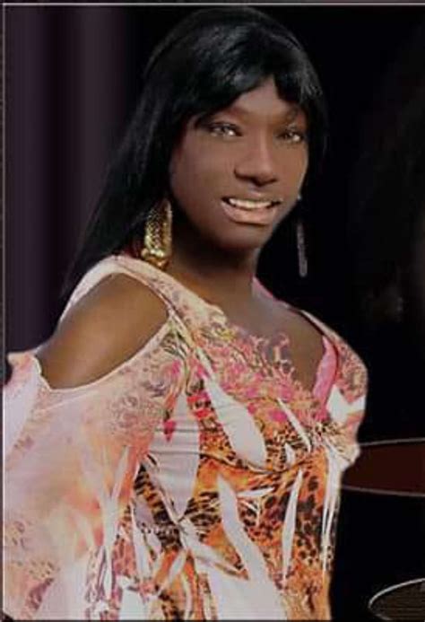 travestis maduras|trans maduras Search